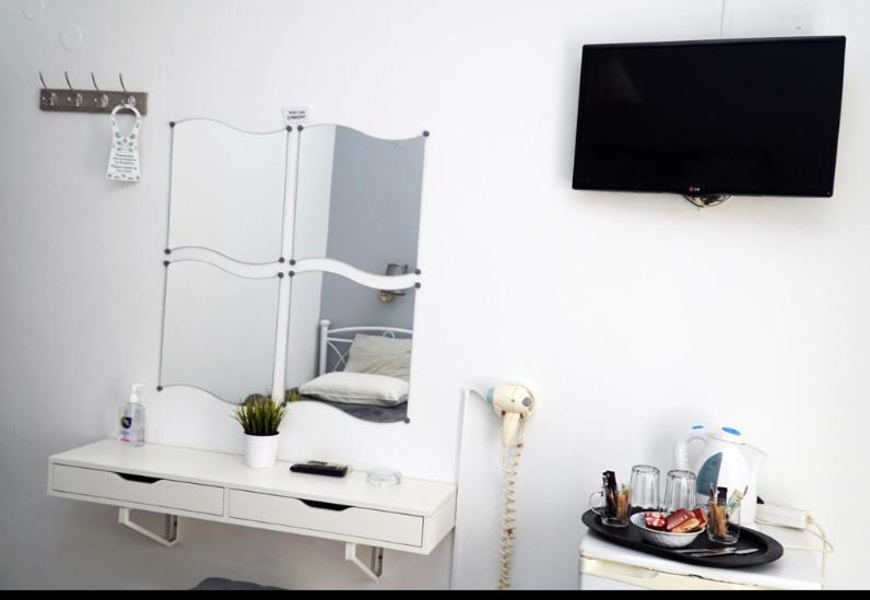 Guesthouse Corali ไฮดรา ภายนอก รูปภาพ
