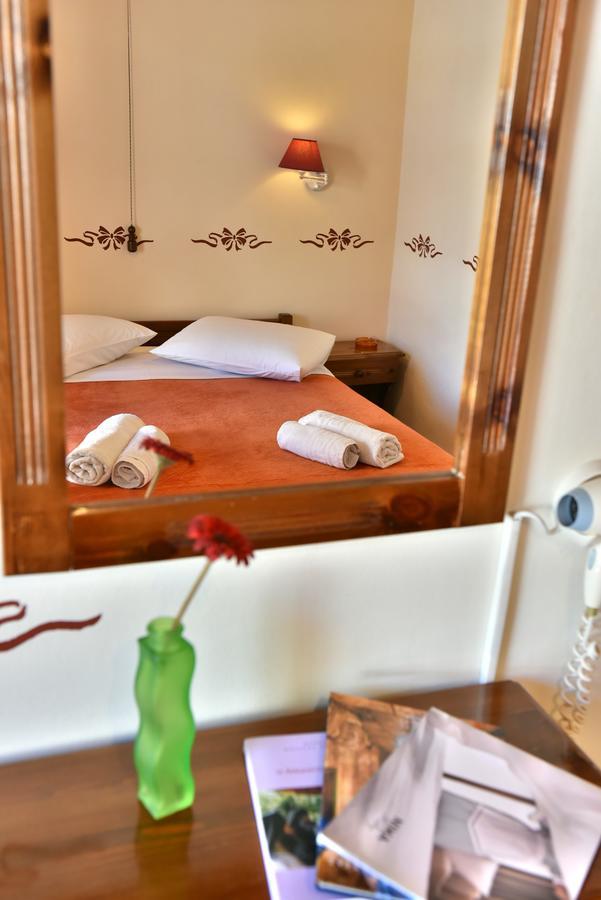 Guesthouse Corali ไฮดรา ภายนอก รูปภาพ